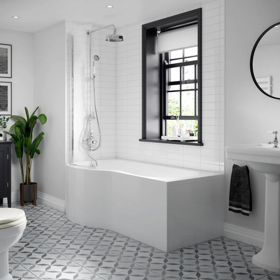 1700 P-Shaped Bath with Bath Screen and Front Panel - Image 2