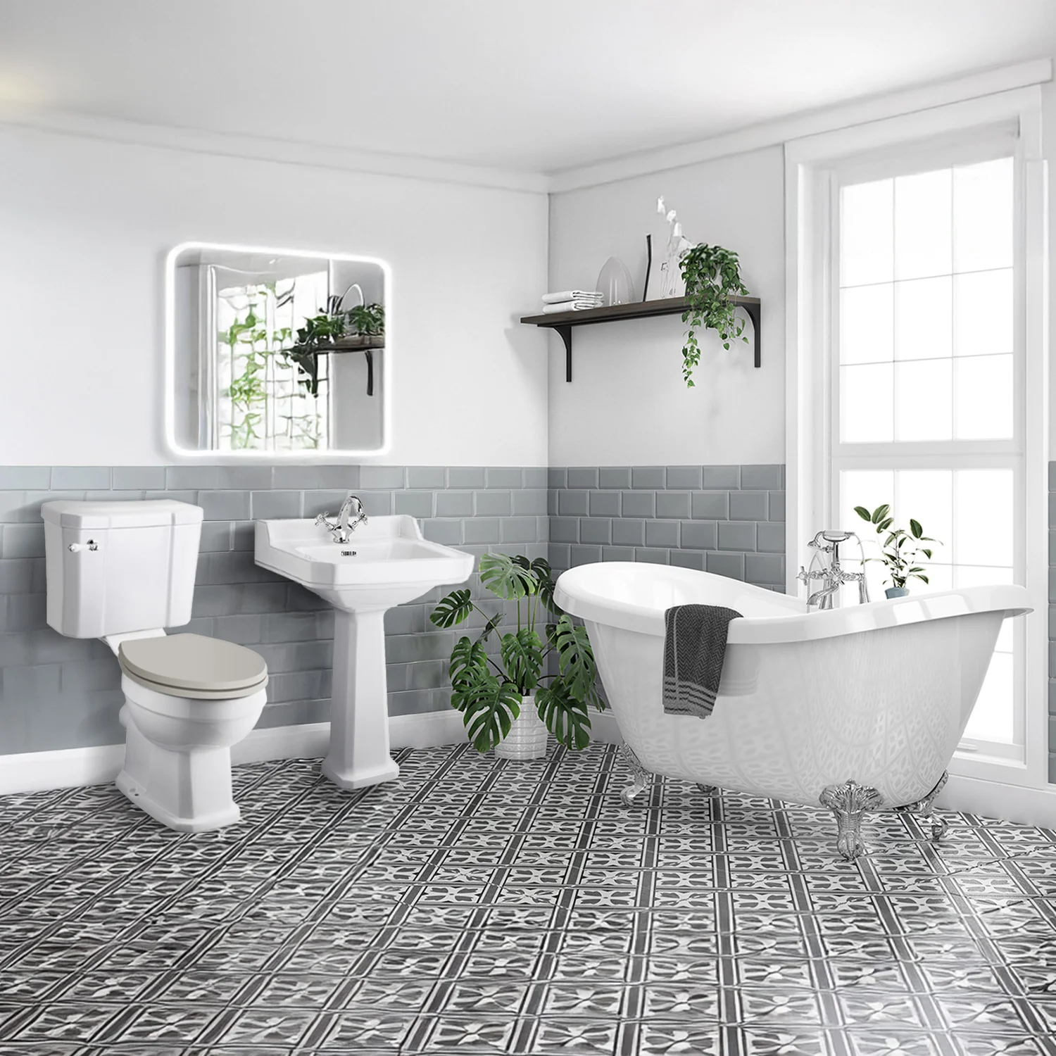 Marlow Traditional Freestanding Roll Top Bathroom Suite with Basin Pedestal