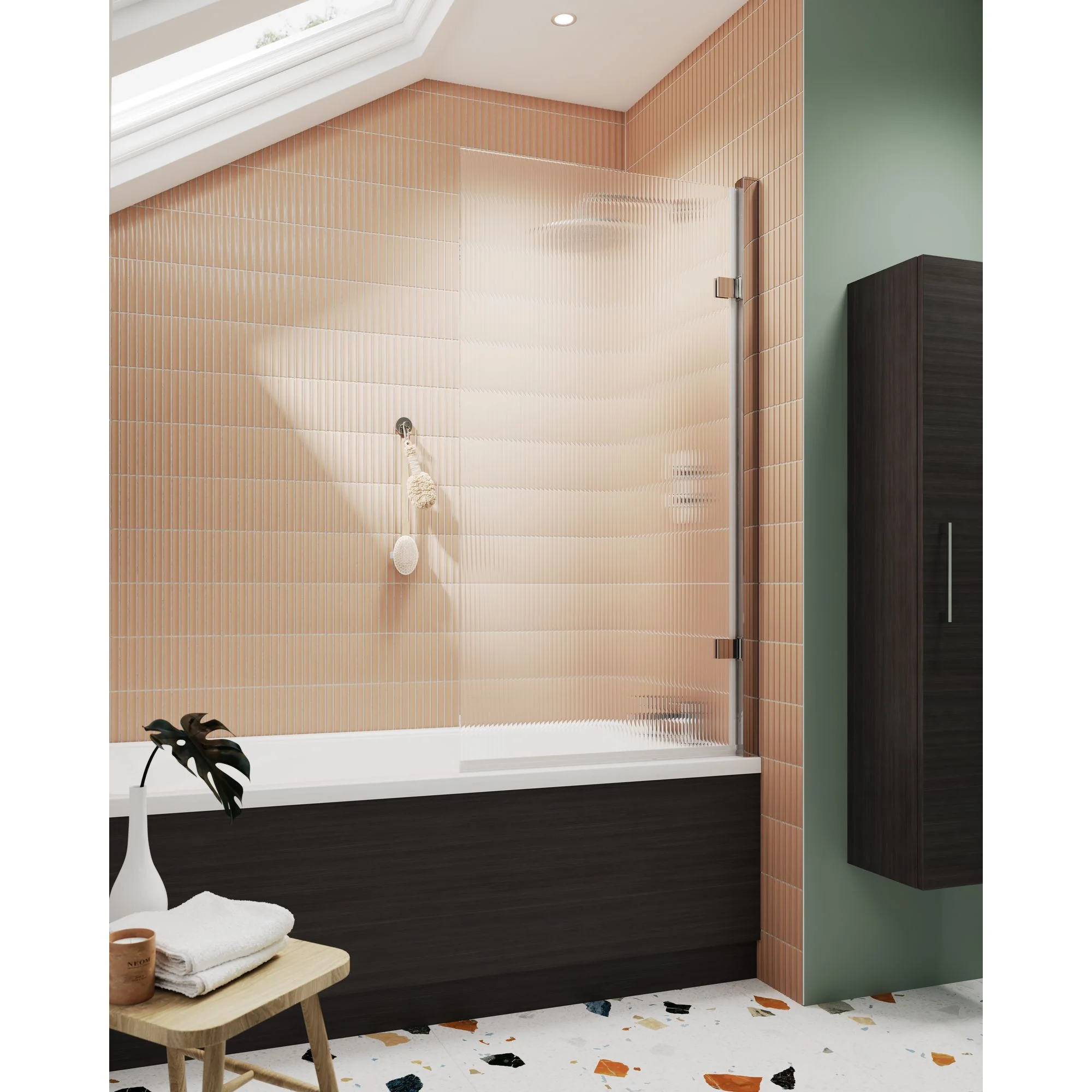 Nuie Pacific Fluted Square Hinged Bath Screen 1520 x 830mm - Image 5