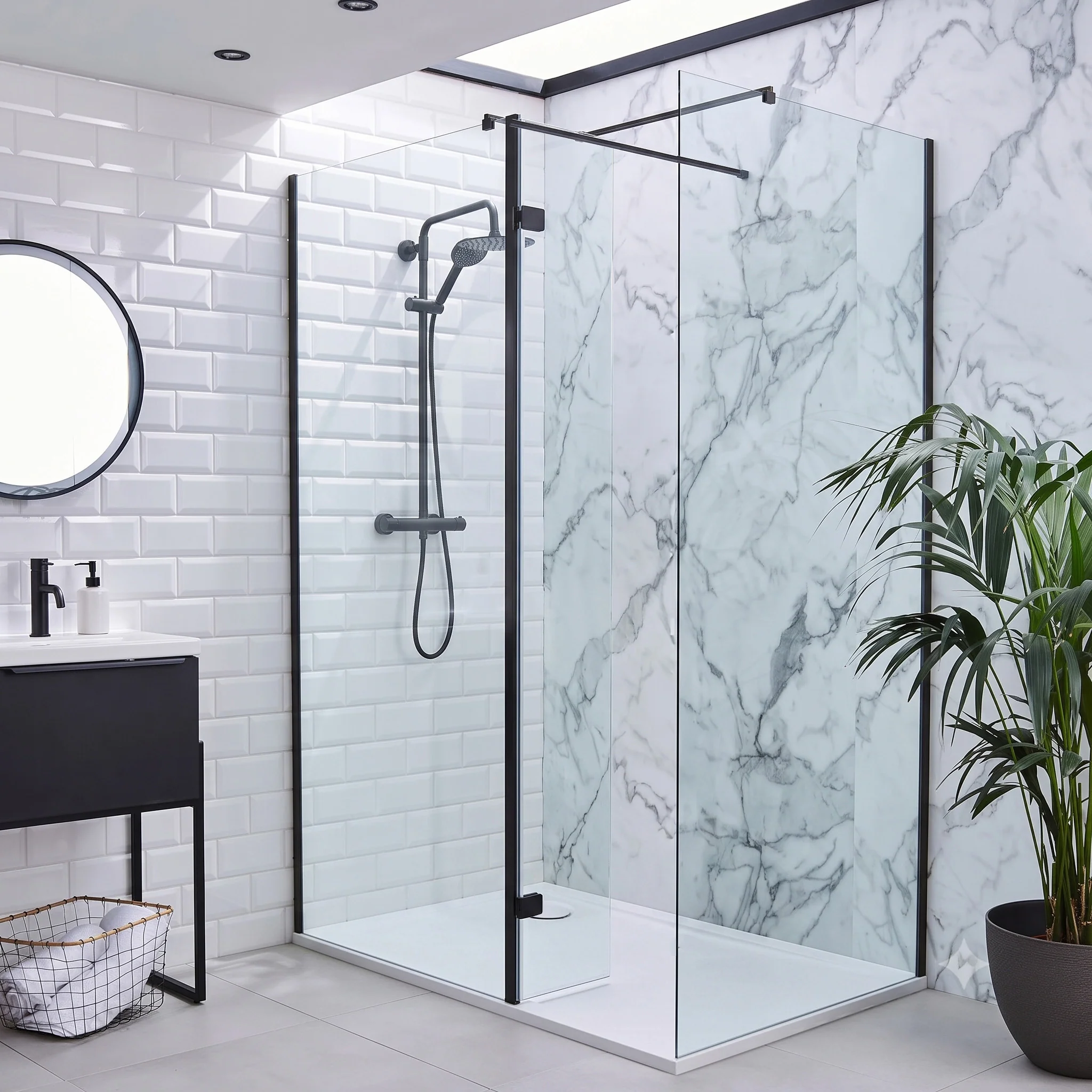 SDG Alumen Black Enclosure with Walk-in Shower Tray - 1200x700 - Image 4