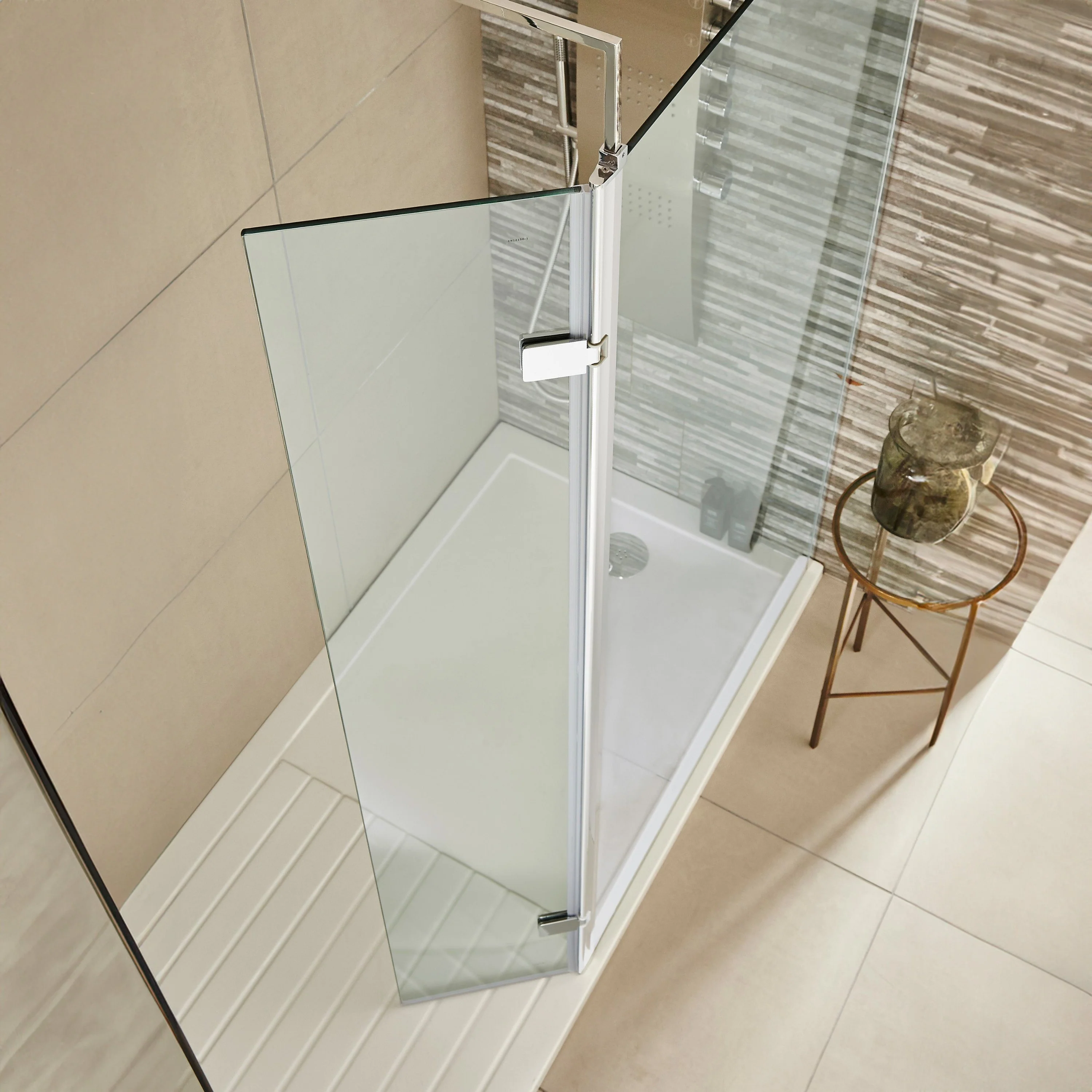 ShowerWorX 300mm Wetroom 8mm Hinged Return Screen - Image 3